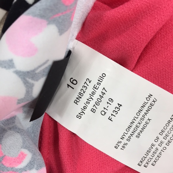 💥Island Escape Ditzy Daze Floral Tankini Top - Picture 8 of 8